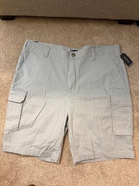 Men’s Nautical Grey shorts, 40 waist. New with tags!
